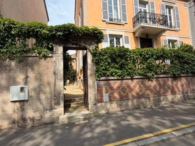 Maison 10 pièces 206 m²