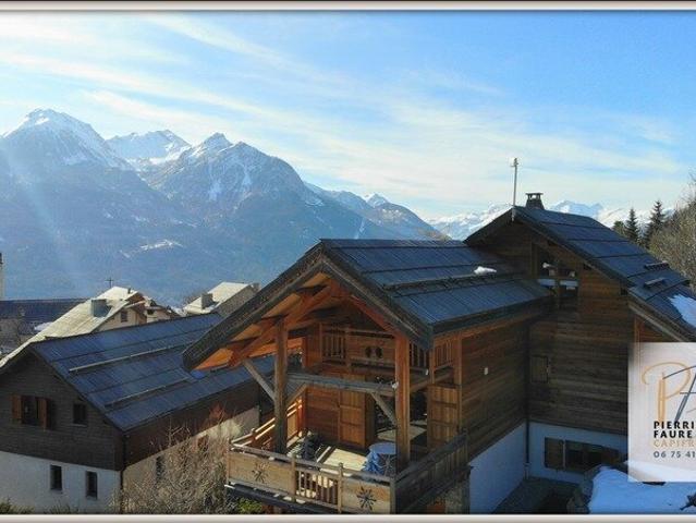 Maison 10 pièces 206 m²