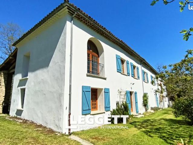 Maison 10 pièces 206 m²