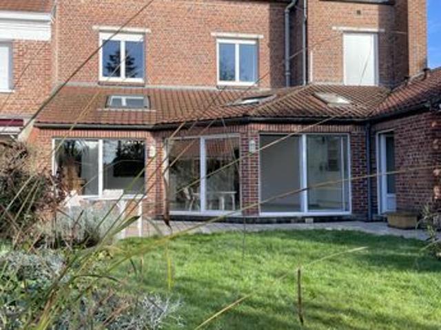Maison 10 pièces 206 m²