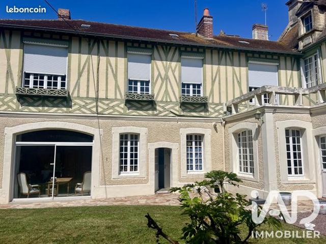 Maison 10 pièces 208 m²