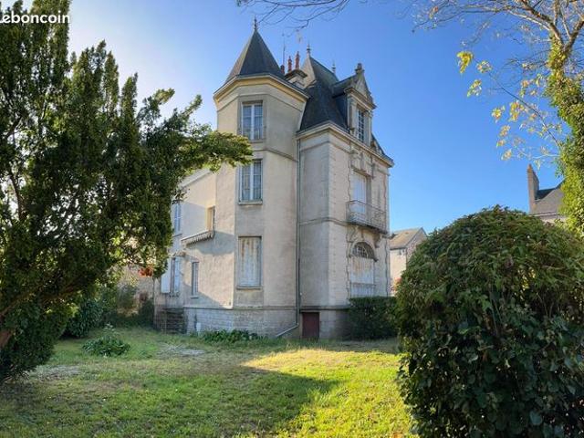 Maison 10 pièces 208 m²