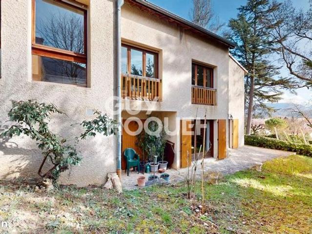 Maison 10 pièces 208 m²