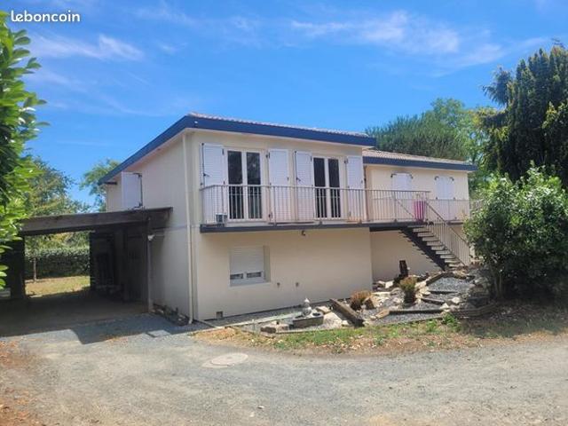 Maison 10 pièces 208 m²