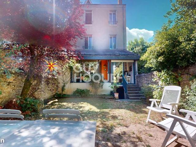 Maison 10 pièces 208 m²