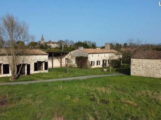 Maison 10 pièces 208 m²