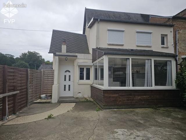Maison 10 pièces 213 m²