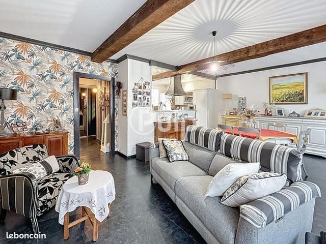 Maison 10 pièces 210 m²