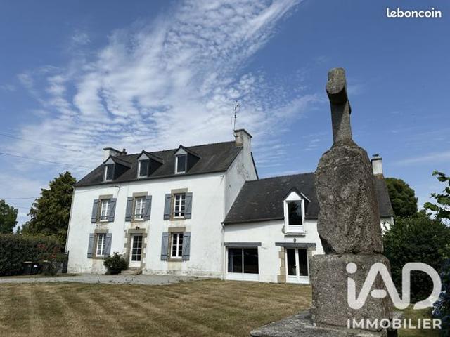 Maison 10 pièces 211 m²