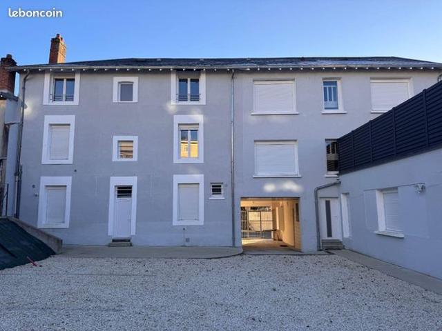 Maison 10 pièces 211 m²