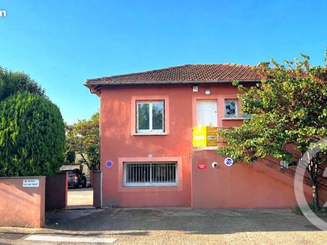 Maison 10 pièces 212 m²