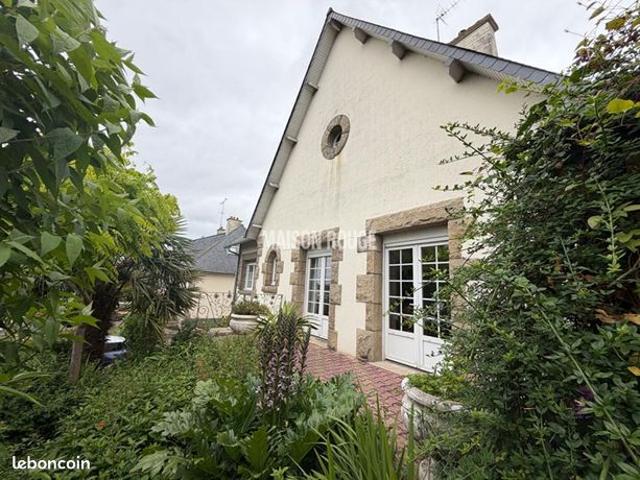 Maison 10 pièces 212 m²