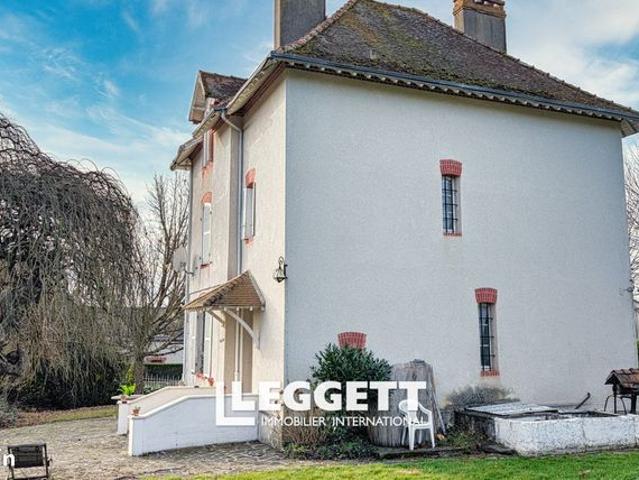 Maison 10 pièces 214 m²