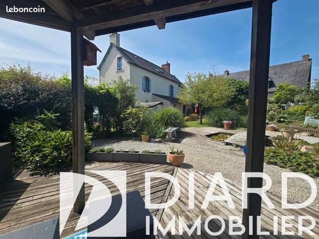 Maison 10 pièces 214 m²
