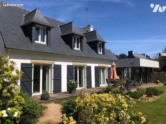 Maison 10 pièces 215 m²