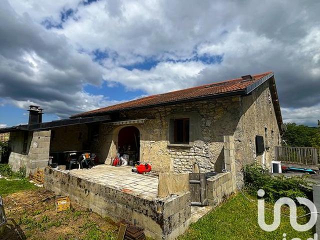 Maison 10 pièces 215 m²