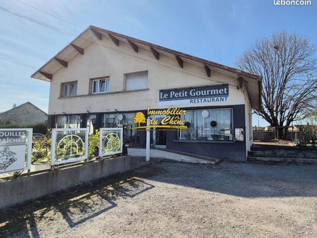 Maison 10 pièces 218 m²