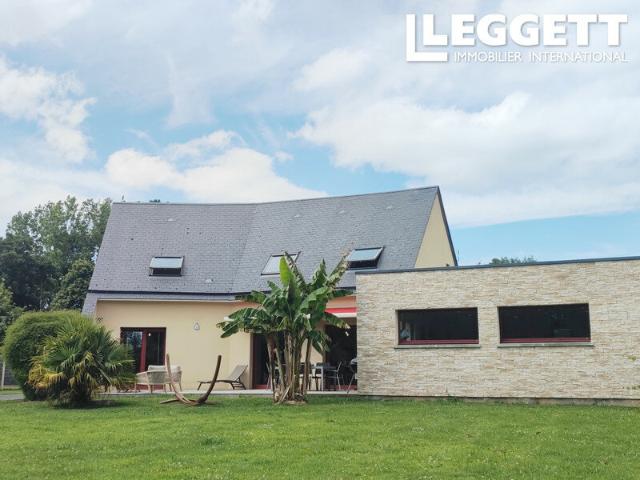 Maison 10 pièces 218 m²