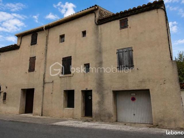 Maison 10 pièces 218 m²