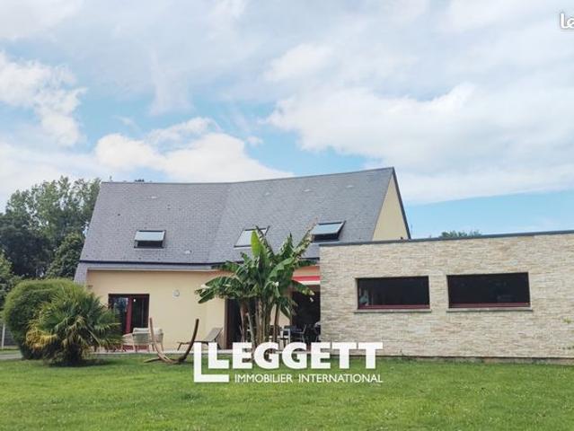Maison 10 pièces 218 m²