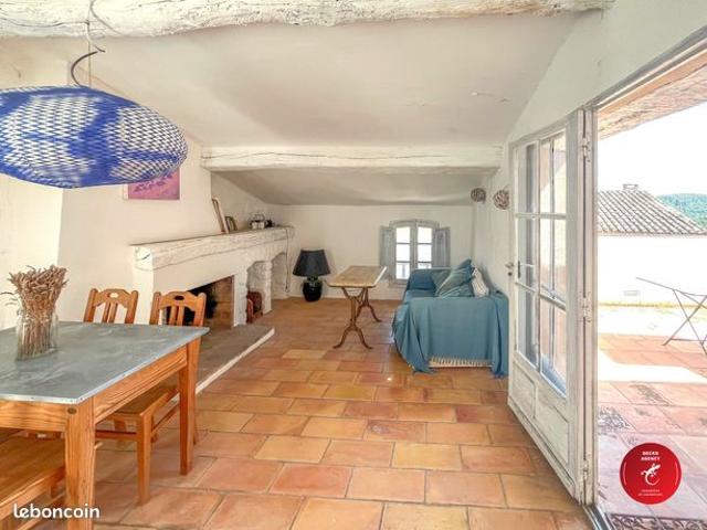 Maison 10 pièces 219 m²