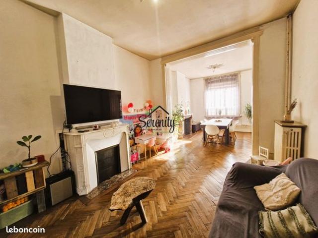 Maison 10 pièces 223 m²