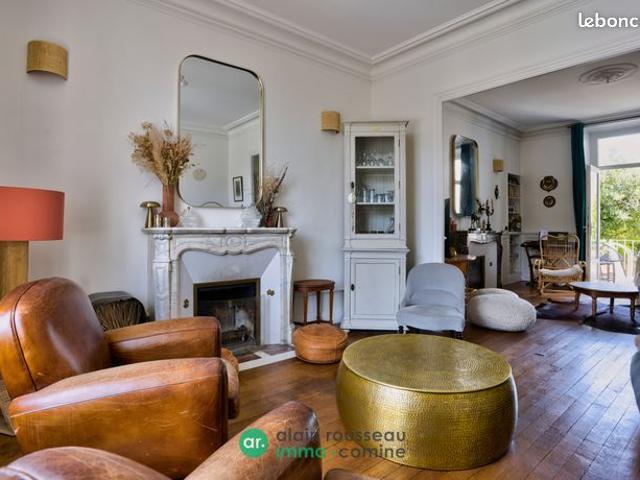 Maison 10 pièces 223 m²