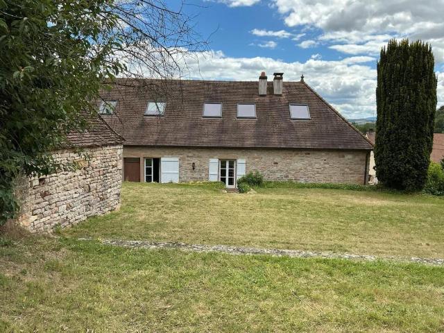 Maison 10 pièces 220 m²