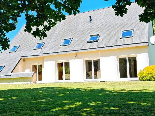 Maison 10 pièces 220 m²