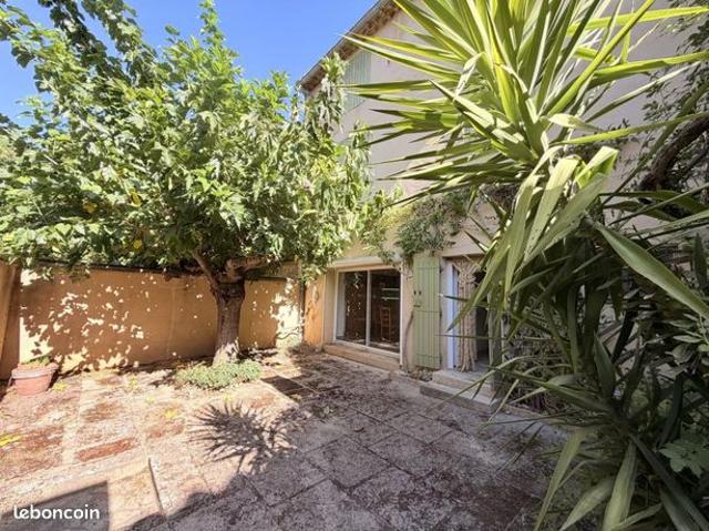 Maison 10 pièces 220 m²
