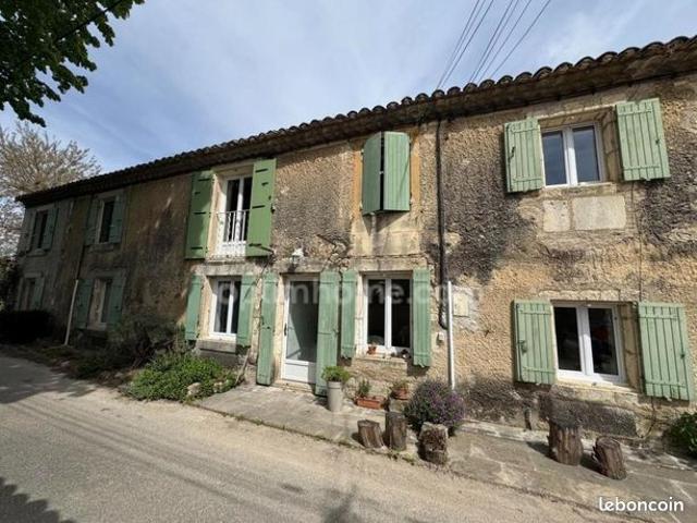 Maison 10 pièces 220 m²