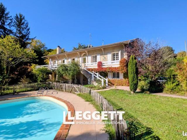 Maison 10 pièces 220 m²