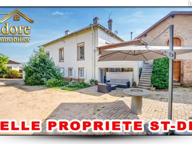 Maison 10 pièces 220 m²