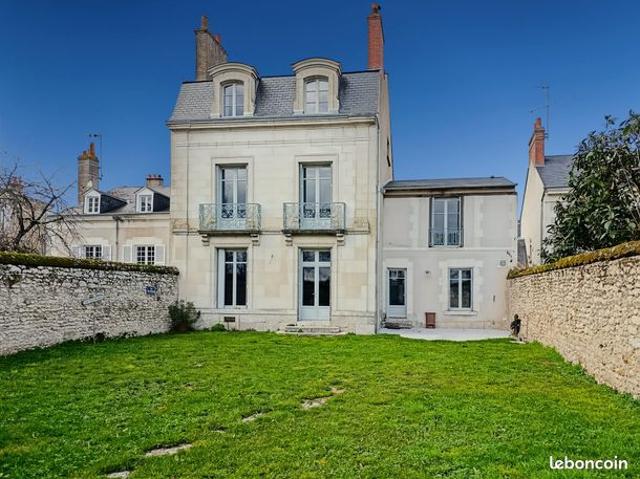 Maison 10 pièces 220 m²