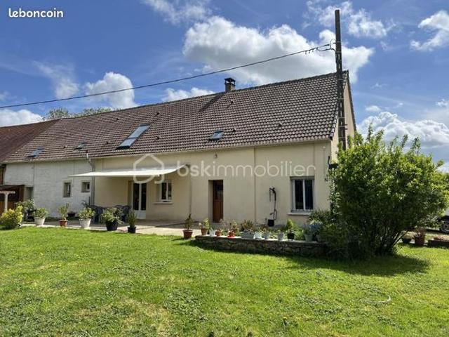 Maison 10 pièces 222 m²