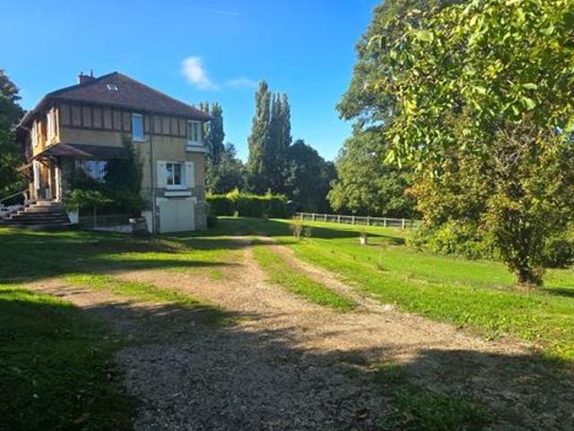 Maison 10 pièces 222 m²