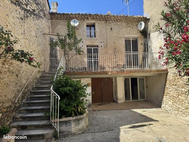 Maison 10 pièces 222 m²