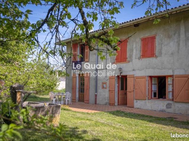 Maison 10 pièces 227 m²