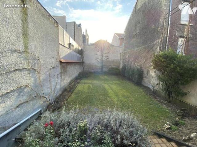 Maison 10 pièces 227 m²