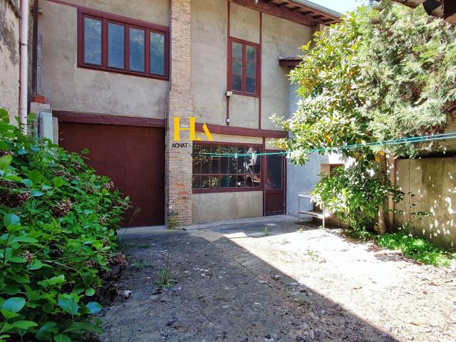Maison 10 pièces 224 m²
