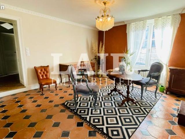 Maison 10 pièces 224 m²