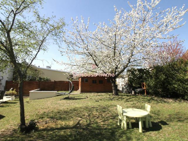 Maison 10 pièces 225 m²