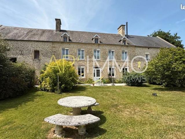 Maison 10 pièces 225 m²
