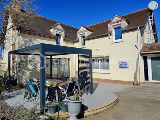 Maison 10 pièces 225 m²