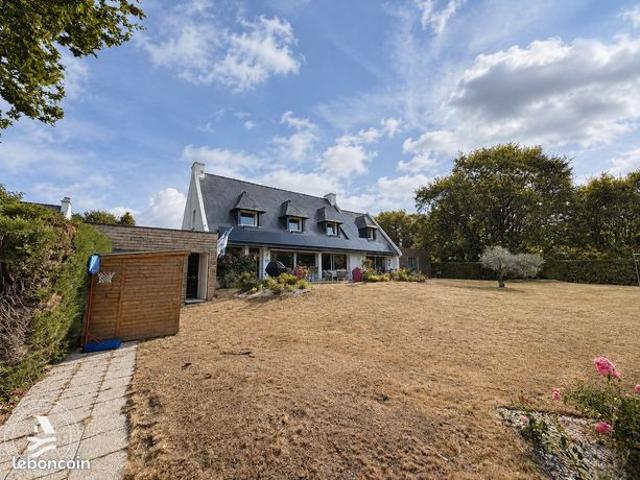 Maison 10 pièces 225 m²