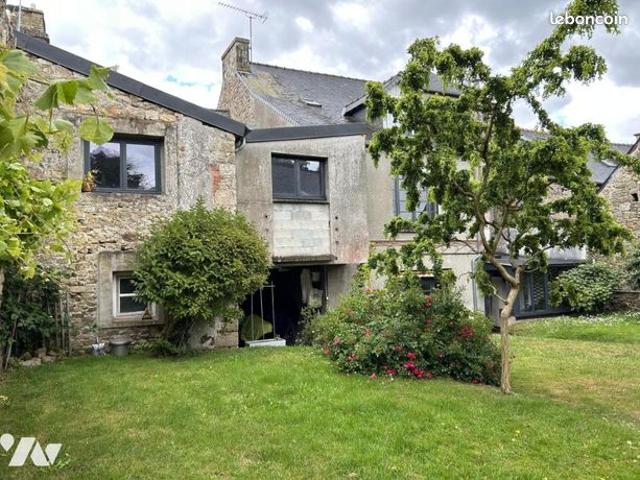 Maison 10 pièces 225 m²
