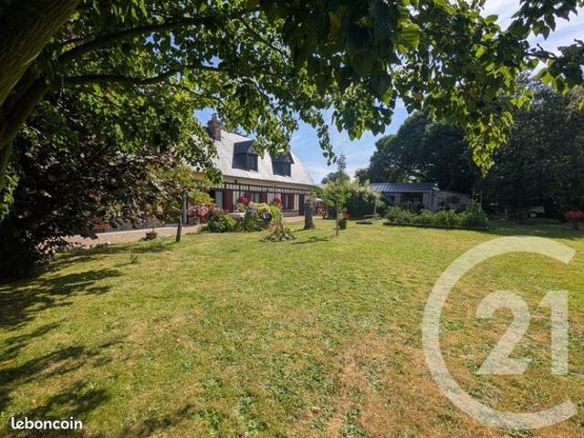 Maison 10 pièces 226 m²