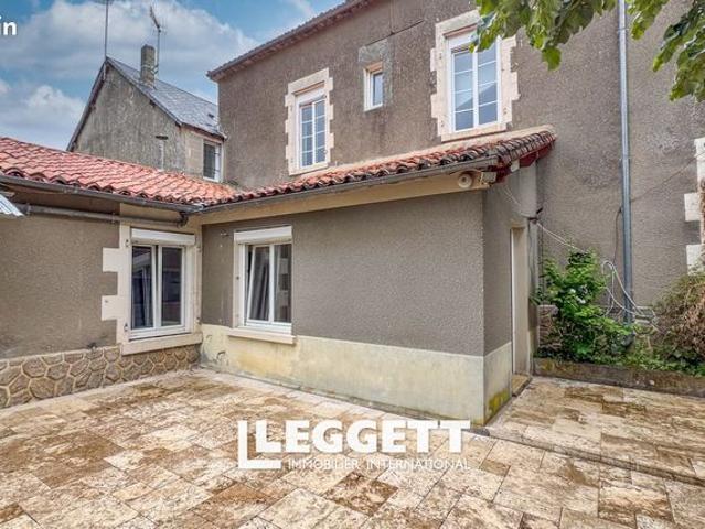 Maison 10 pièces 228 m²