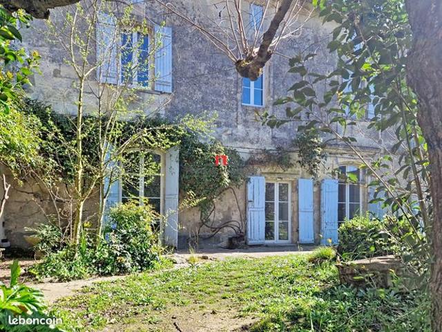 Maison 10 pièces 228 m²