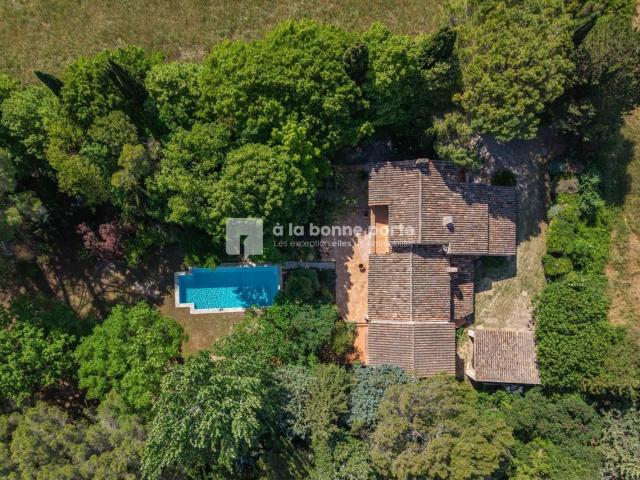 Maison 10 pièces 229 m²